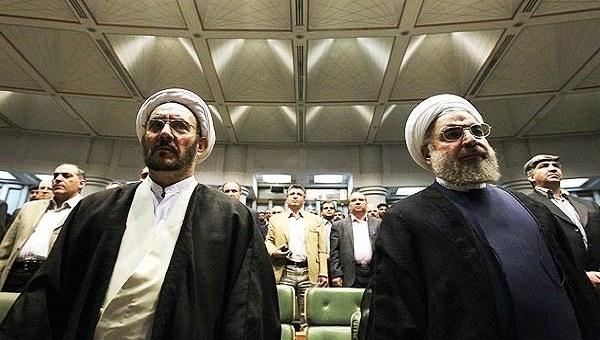 عصبانیت خودنویس از دستاوردهای دولت روحانی در یکسال اخیر
