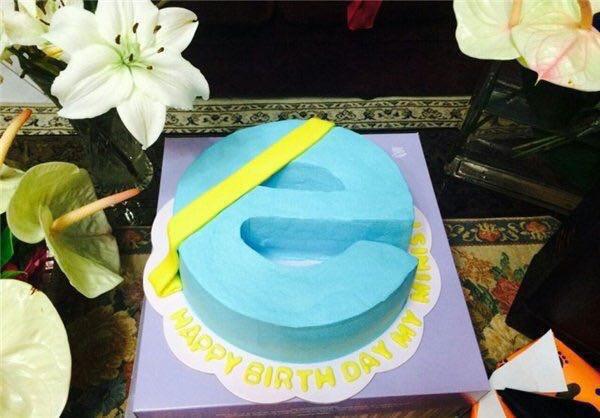 کیک تولد واعظی وزیر ارتباطات