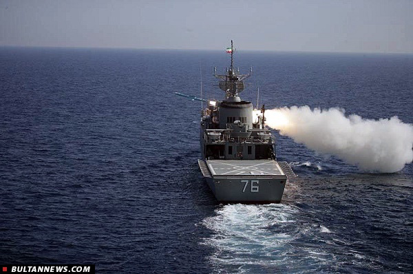 انهدام شناورهای مهاجم با شلیک موشک‌های ماوریک از جنگنده‌های نهاجا(در حال تکمیل)