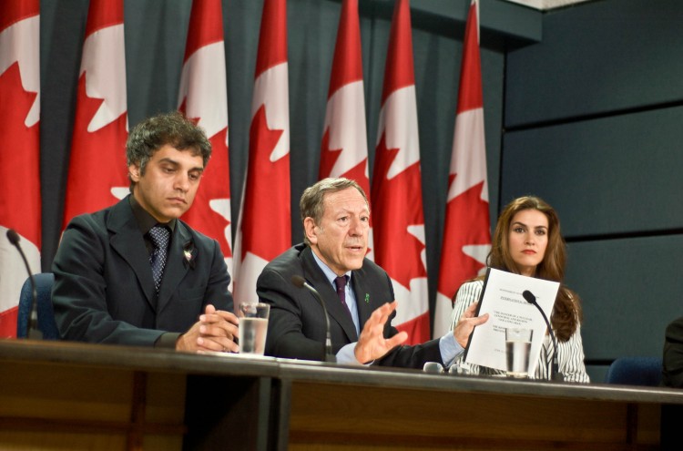 دستان پشت پرده بسته شدن سفارت کانادا در ایران