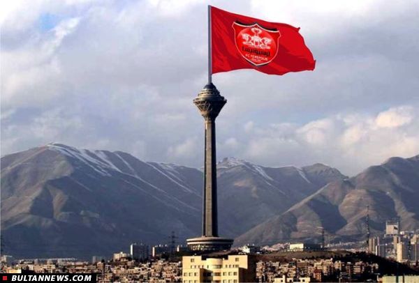 پرچم پرسپولیس روی برج میلاد تهران! (+عکس)