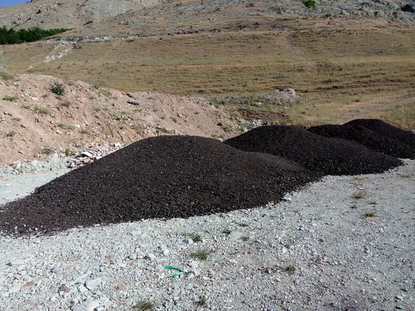 دفن و رهاسازی زباله در کوهسار درکه و بی توجهی شهرداری