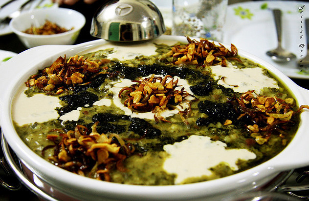 آش ایرانی در کنار غذاهای سنتی کشورهای عضو اکو سرو می شود