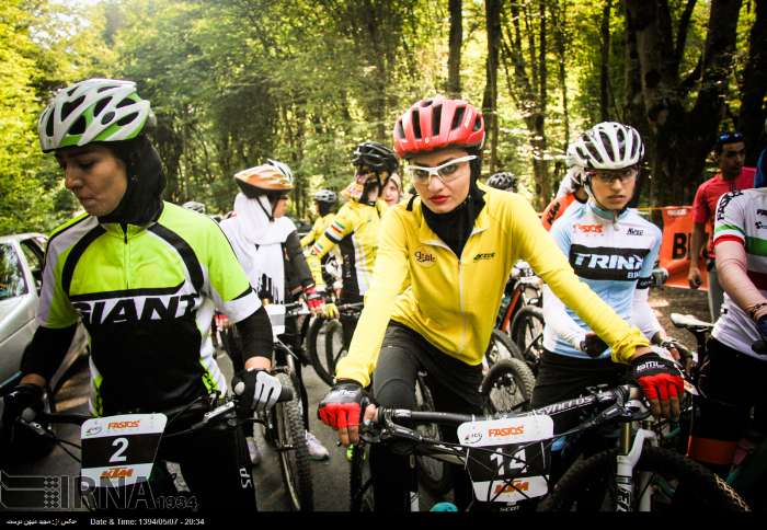 رقابت های دوچرخه سواری «کراس کانتری» بانوان