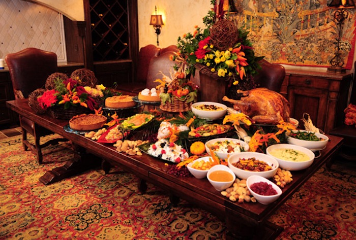 Thanksgiving Day (روز شکرگزاری ) سنتی برگرفته از سرخپوستان در امریکا