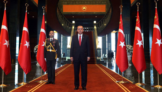 اردوغان بهار آینده بر تخت سلطنت می نشیند