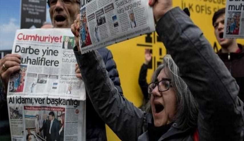 روزهای سیاه روزنامه نگاران در ترکیه / از آزادی بیان تا شوونیسم اردوغانی