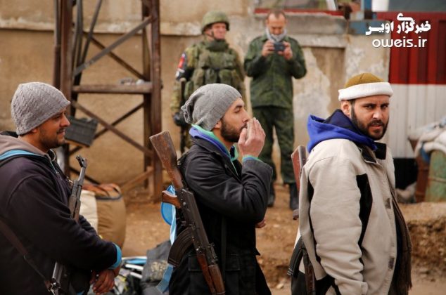 خروج اولین گروه از تروریست های معارض سوریه از الوعر + تصاویر