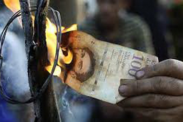 ونزوئلا؛ قربانی پوپولیسم یا نئولیبرالیسم؟/ دولت یازدهم چگونه در حال ونزوئلاسازی از اقتصاد ایران است؟