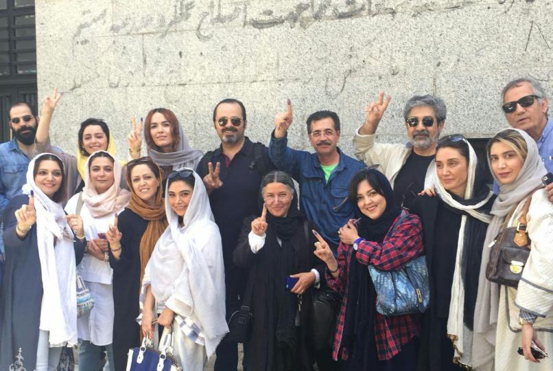 تصاویر: مشارکت سینماگران در انتخابات