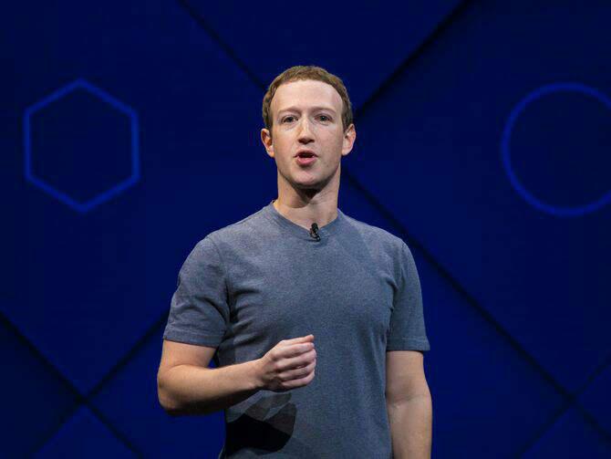 فیس‌بوک از طرف سهامداران برای اصلاح اطلاعات غلط، تحت فشار است