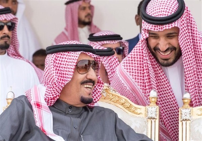 در عربستان پادشاه و 7000 منصوبانش مردم را غارت می کنند