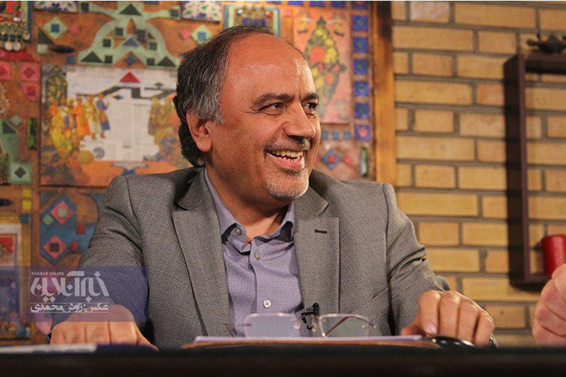 ابوطالبی: حذف پست ریاست‌جمهوری به نظام صدمه می‌زند