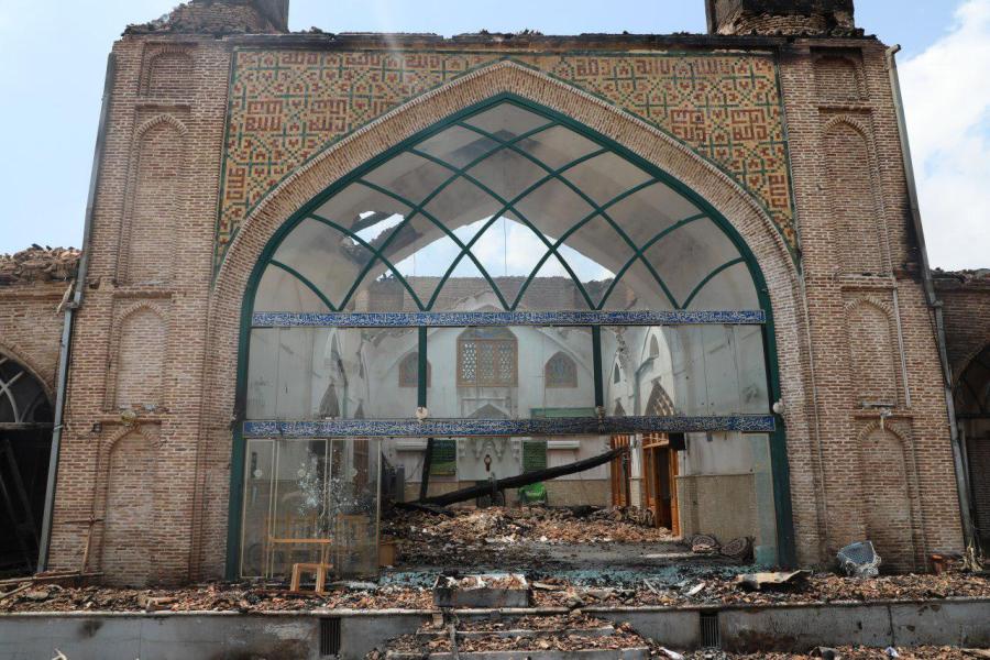 وسواس در بازسازی مسجد تاریخی ساری
