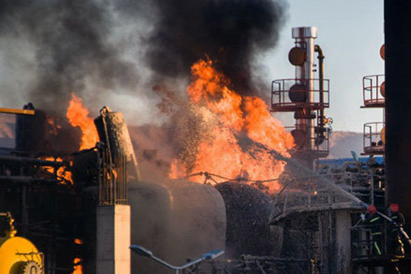 آتش سوزی مهیب در پالایشگاه «ینبع» عربستان