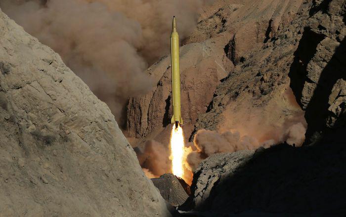 کاربر روسی:فکر می کنید موشک های ایران تا اسرائیل هم می رسند؟
