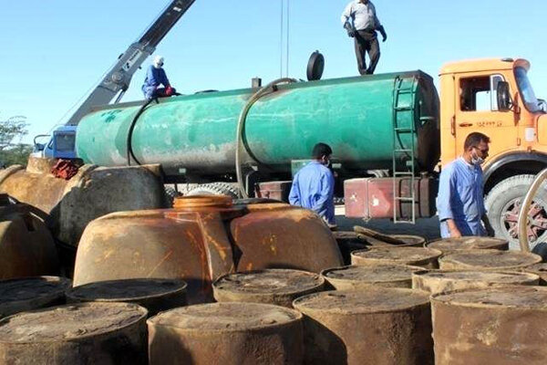 ماهیت تولید فرآورده های نفتی پالایشی در ایران قاچاق خور و فساد آور است