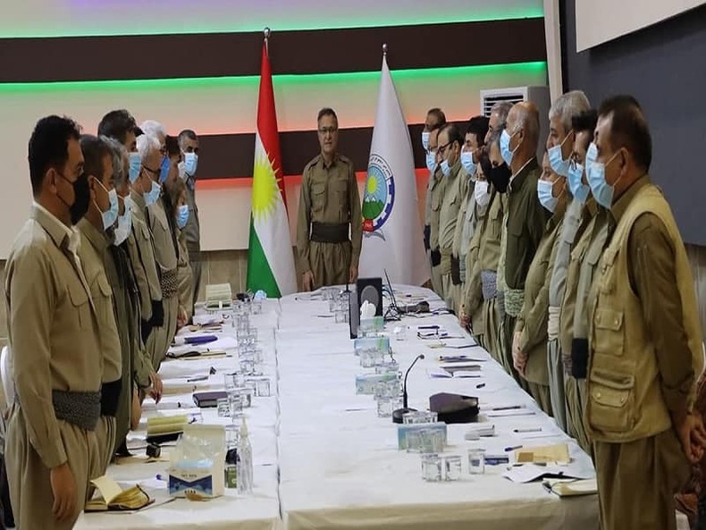 نشست کمیته مرکزی گروهک تروریستی حزب دمکرات کردستان به تنش کشیده شد/ مخالفان اتحاد دو شاخه دمکرات بیشتر شدند