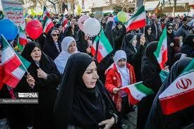 ایران در مسیر شدن در تنگنای مشکلات