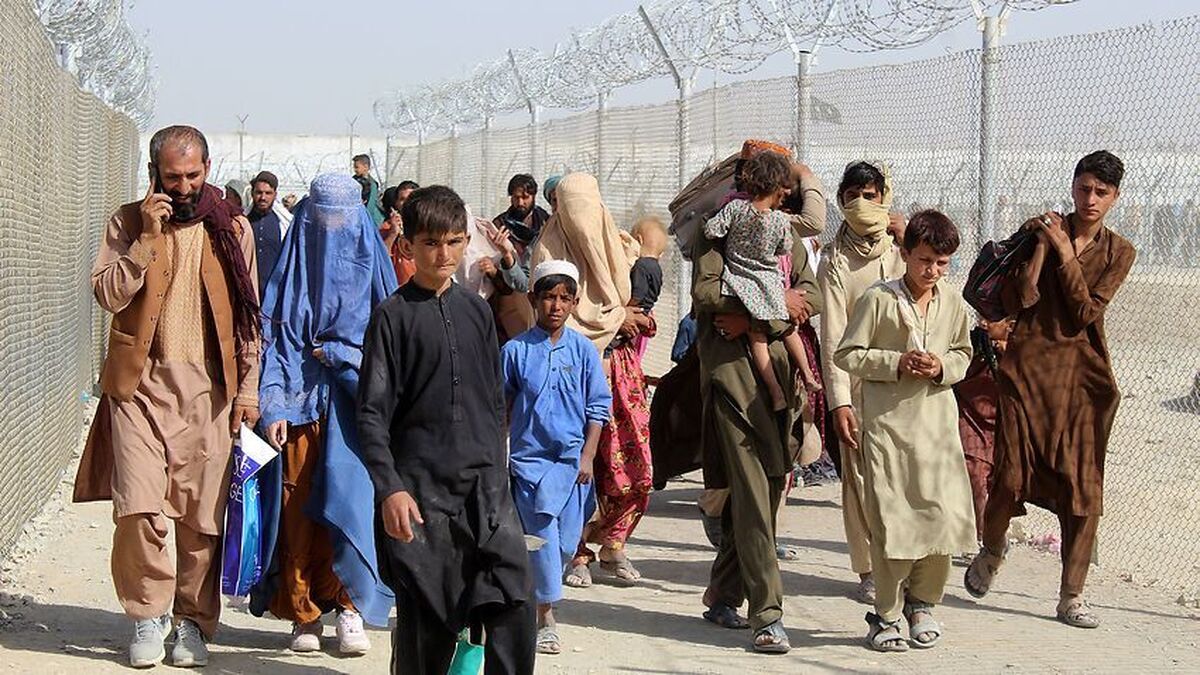 فرق پناهندگان افغانی که در ایران هستند با مهاجران افغانستانی که در اروپا هستند چیست