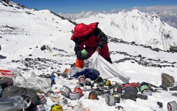 قله اورست؛ مرتفع‌ترین زباله‌دان جهان