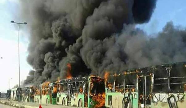 احتراق 5 حافلات متجهة إلى كفريا والفوعة جراء اشتباكات بين جبهة النصرة وأحرار الشام