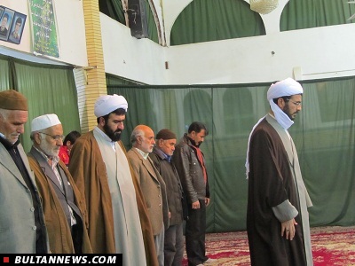 پنج نکته در مورد امامان جمعه وجماعت پنج نکته در مورد امامان جمعه وجماعت