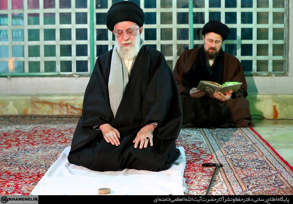 حضور رهبر انقلاب در مرقد مطهر امام راحل و گلزار شهدای بهشت زهرا
