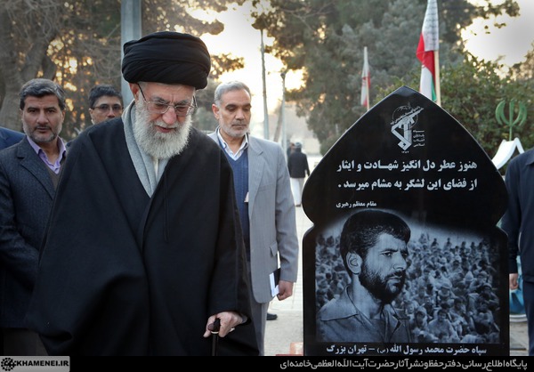 حضور رهبر انقلاب در مرقد مطهر امام راحل و گلزار شهدای بهشت زهرا