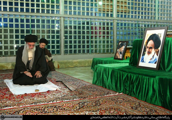 حضور رهبر انقلاب در مرقد مطهر امام راحل و گلزار شهدای بهشت زهرا