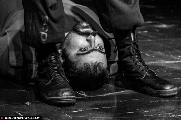 «بولتن تئاتر»هشدار علیرضا نادری در مراسم یادبود یک جوان تئاتری(10 سفند ماه) «بولتن تئاتر»هشدار علیرضا نادری در مراسم یادبود یک جوان تئاتری(10 سفند ماه)