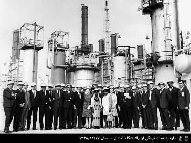 کاهش وابستگی دولت به نفت 64 سال پس از نهضت ملی شدن صنعت نفت کاهش وابستگی دولت به نفت 64 سال پس از نهضت ملی شدن صنعت نفت