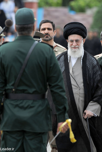 موضوعات هستهاي و حقوق بشر بهانههای دشمن برای منصرف کردن ملت ایران از ایستادگی و پیشرفت است موضوعات هستهاي و حقوق بشر بهانههای دشمن برای منصرف کردن ملت ایران از ایستادگی و پیشرفت است