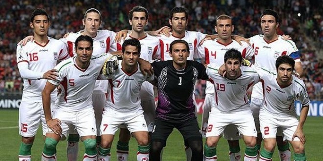 دلیل غیبت رئیس جمهور اعلام شد/ سالن تحت تاثیر حضور بانوان دلیل غیبت رئیس جمهور اعلام شد/ سالن تحت تاثیر حضور بانوان