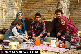 هنوز کف‌گیر ته دیگ نخورده که اینچنین کپی‌برداری کنیم