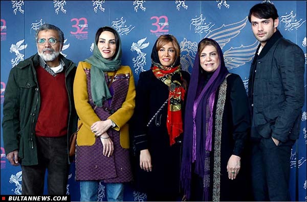 بلاتکلیفی بیلبوردهای «آذر،شهدخت، پرویز و دیگران» (+عکس) بلاتکلیفی بیلبوردهای «آذر،شهدخت، پرویز و دیگران» (+عکس)