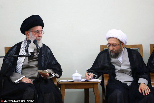 قوه‌ی قضاییه، چون بردار در کنار سایر قوا