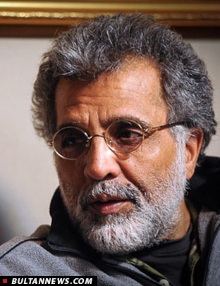 جوابِ مانی حقیقی به عطاران به درد عمه اش می خورد! جوابِ مانی حقیقی به عطاران به درد عمه اش می خورد!
