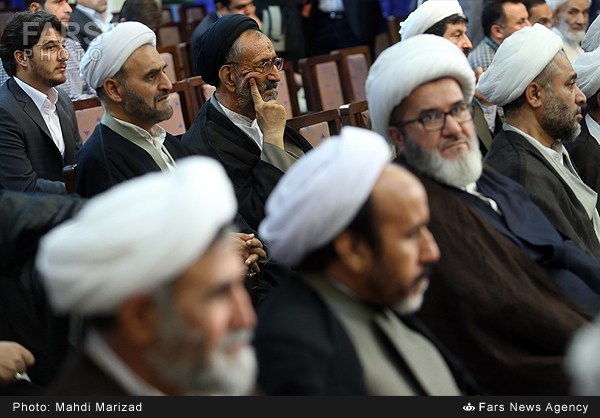 رییس جمهوری: دست به دست هم دهیم تا بر معضلات فائق شویم