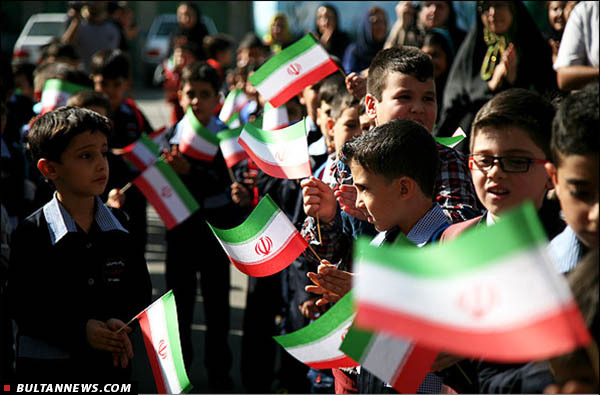 گوشه هایی از شور و نشاط در «جشن شکوفه ها» (+عکس)