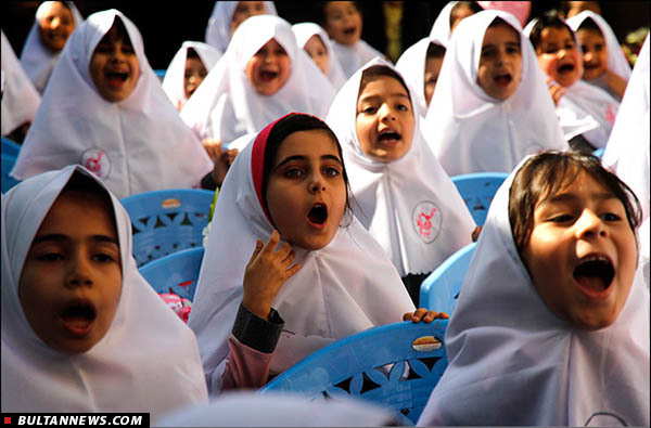 گوشه هایی از شور و نشاط در «جشن شکوفه ها» (+عکس)