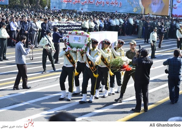 تشییع باشکوه شهدای هواپیمای ناجا در ستاد فرماندهی/عکس