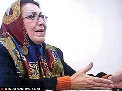 توپخانه‌ی شهلا لاهیجی به سمت وزارت ارشاد برای تغییر ممیزی کتاب