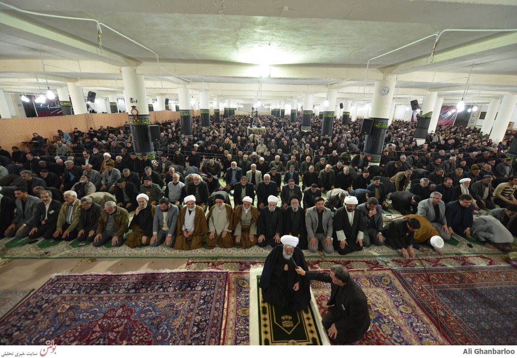 نماز جمعه باشکوه زنجان +عکس