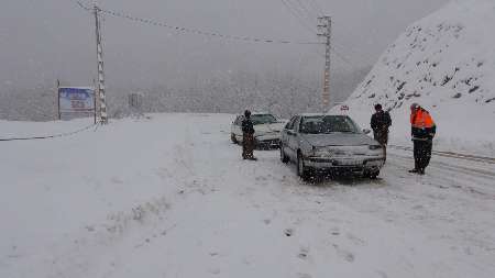 برف راه 35 روستای پاوه را بست