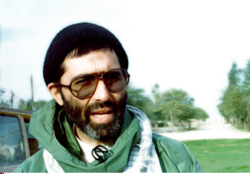 دکلمه شهید آوینی با عنوان خرمشهر، شقایق خون رنگ +صوت دکلمه شهید آوینی با عنوان خرمشهر، شقایق خون رنگ +صوت