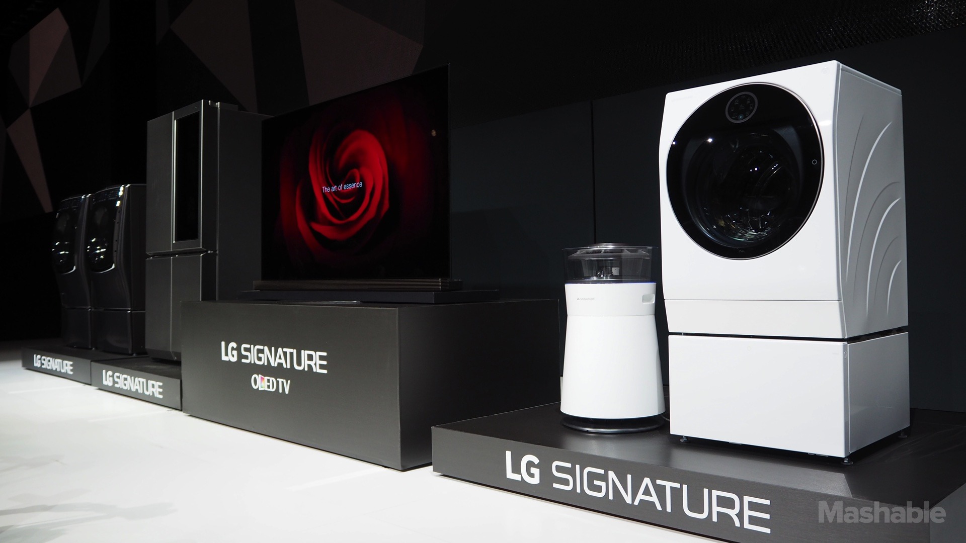 ال‌جی برند جدید LG SIGNATURE را در CES 2016 رونمایی می‌کند