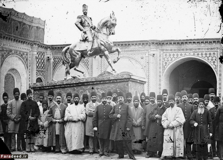 ناصرالدین‌شاه و اولین مجسمه تهران + عک