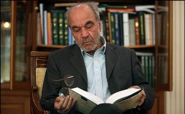 استاد داوری اردکانی چه کتابهایی می خوانند؟ استاد داوری اردکانی چه کتابهایی می خوانند؟