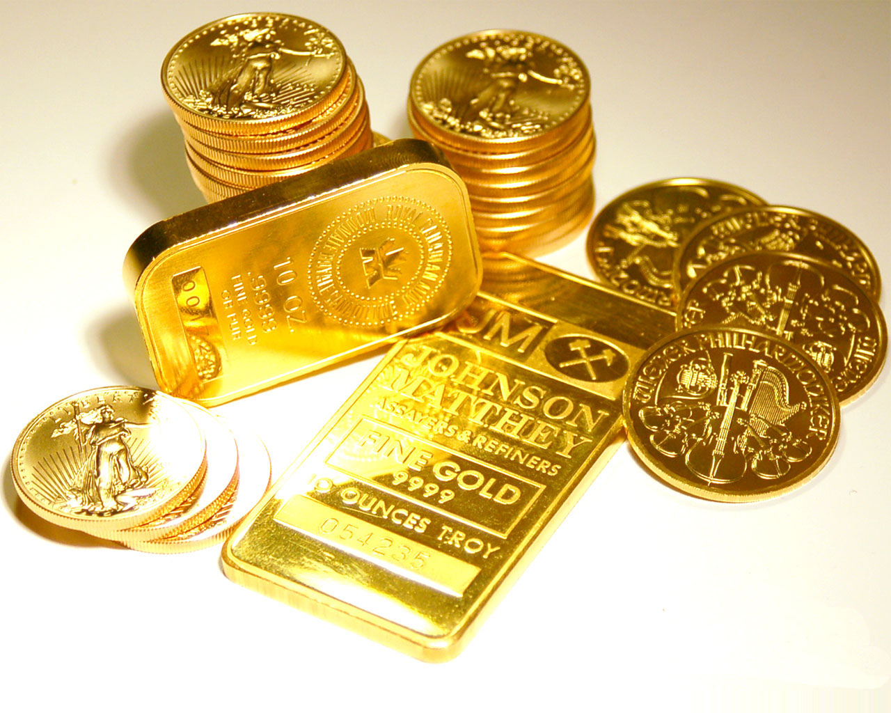 در آخرین روز معاملات هفته طلا به بالاترین سطح سه ماه اخیر خود رسید